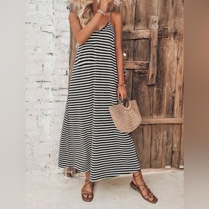 Sleeveless Stripped Dress